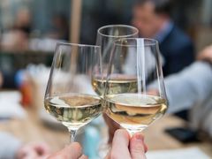Generic_Drinks_White_Wine_Unsplash (1) (1)