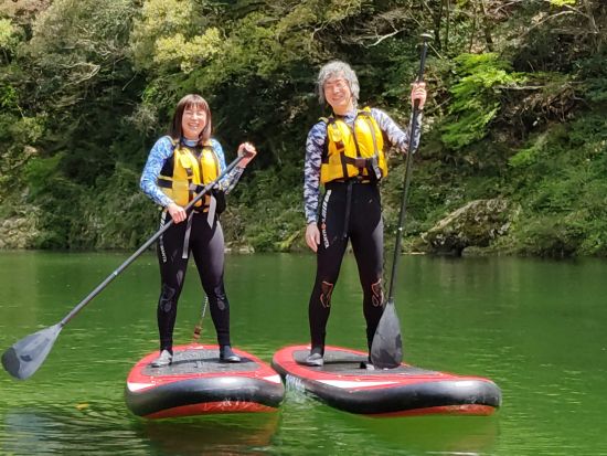 仁淀ブルーでSUP宙船（そらふね）体験 人気カフェスイーツ無料券プレゼント＜用具レンタル付／仁淀川町＞