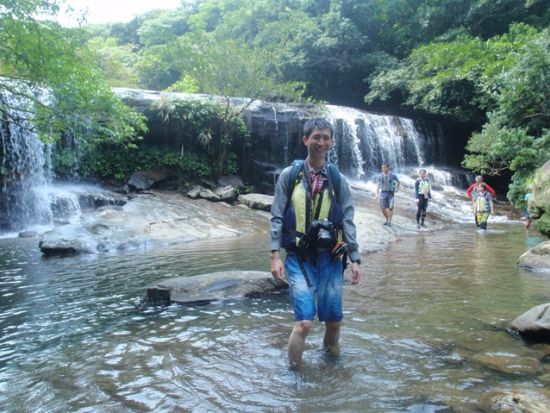 マングローブカヌー＋サンガラの滝トレッキング　人が少ない穴場スポットで滝遊びを満喫　バラス島でシュノーケリング付きプランあり＜上原地区無料送迎／西表島＞