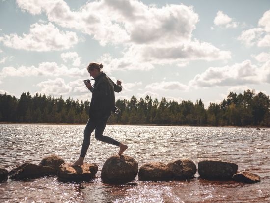 スコットランド ハイランド地方1泊2日ツアー　ネス湖＆ハイランドの首都インヴァネス ＜インヴァネス宿泊／英語ドライバーガイド／エジンバラ発＞