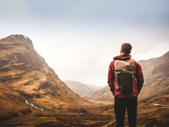 スコットランド ハイランド地方1泊2日ツアー　ネス湖＆ハイランドの首都インヴァネス ＜インヴァネス宿泊／英語ドライバーガイド／エジンバラ発＞