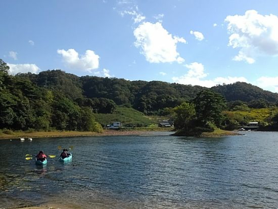 カヤック体験 四季を楽しむ多鯰池コースでジャングルクルーズ 穏やかなポイントなので初心者にもおすすめ！＜1.5時間／岩美＞by 鳥取県自然体験塾