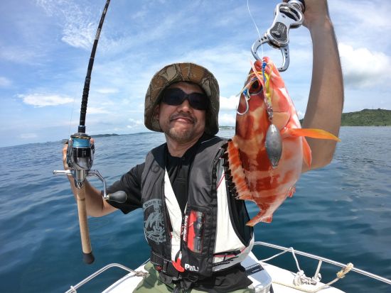 【貸切】ボートフィッシングツアー 手ぶらでOK！穴場スポット「美ら島海道」エリアで気軽に海釣り体験 最大4名様までOK◎＜うるま市＞