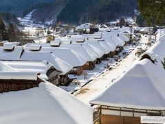 pixta_71614648_M