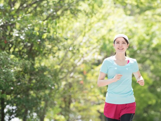 富士山の麓でランニング＆ウォーキングツアー　富士山麓の森や本栖湖湖畔でのんびり自然を感じてリラックス＜午前・午後／富士河口湖町＞
