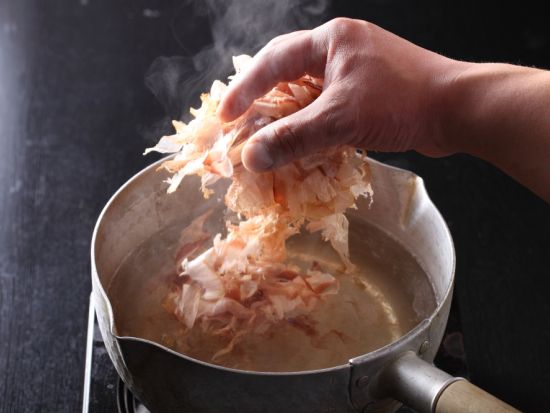 和食の「だし」づくり体験 体験後はおばんざいと一緒に召し上がれ＜阪急西京極駅からお迎え可／右京区＞by 八つ橋庵とししゅうやかた