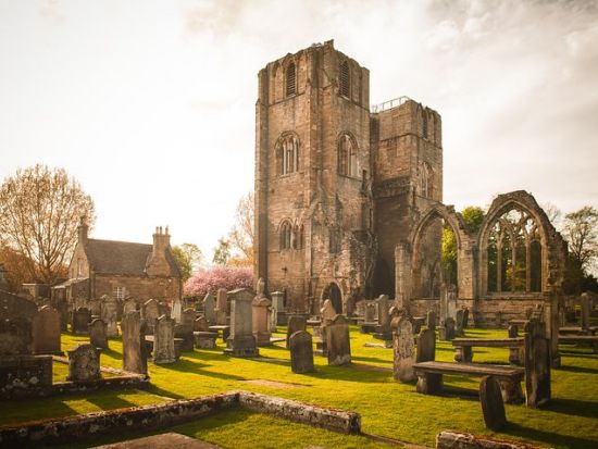 スコットランド2泊3日ツアー　ウイスキーの聖地スペイサイド 人気ウイスキー蒸留所をめぐる　＜グランタウン・オン・スペイ宿泊／英語ドライバーガイド／エジンバラ発＞