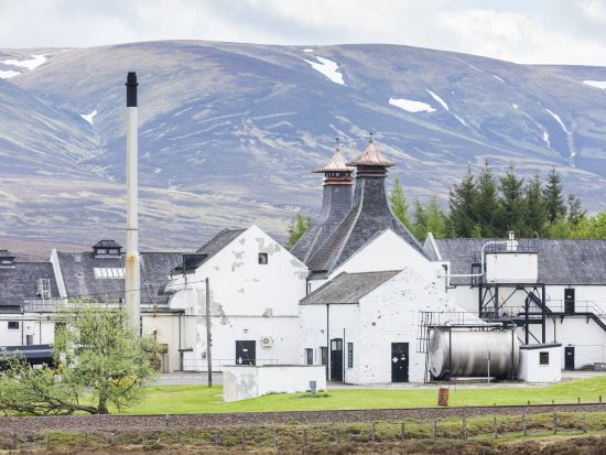 スコットランド2泊3日ツアー　ウイスキーの聖地スペイサイド 人気ウイスキー蒸留所をめぐる　＜グランタウン・オン・スペイ宿泊／英語ドライバーガイド／エジンバラ発＞