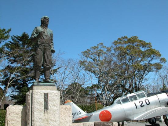 指宿市内発着 貸切観光タクシー 知覧コース　知覧特攻平和会館＆薩摩の小京都『知覧武家屋敷』 ＜約4時間＞ by 指宿観光交通株式会社