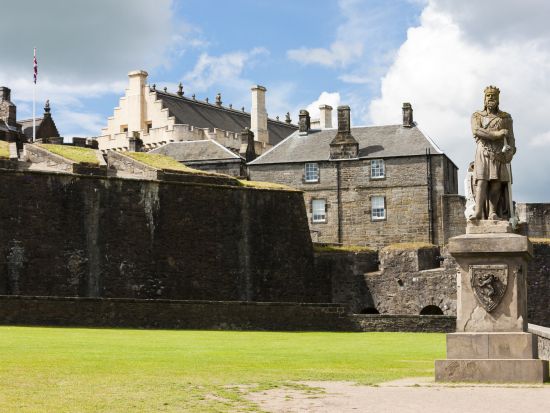 スコットランド観光ツアー　スターリング城＆ローモンド湖クルーズ ＜英語ドライバーガイド／グラスゴー発＞