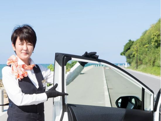 【空港送迎】那覇空港 ⇔ ホテル　貸切空港送迎サービス  ＜1～9名／本島内各地から発着可＞