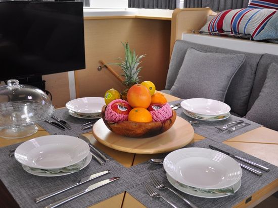 サンセットクルーザーチャーター　国内最大級カタマランヨットSky&Sea号でプライベートクルーズ へ！＜2.5時間／1～12名／糸満市発＞