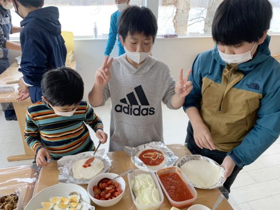 ピザ作り体験　網走湖の湖畔でピザ作り！北海道No1の収穫量と作付け面積の網走オホーツク産小麦使用でピザ作り＜4～11月／1時間半／網走市＞by コネクトリップ