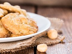 Hawaii_Food_shutterstock_232234963