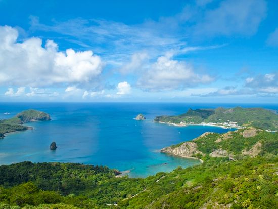 Chichijima_傘山pixta_3103109_M