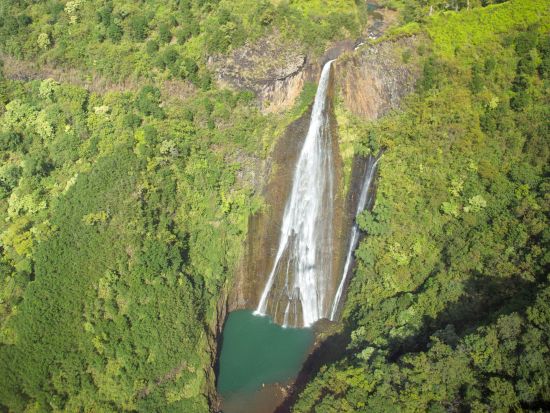 ヘリコプター遊覧飛行　カウアイ島で唯一のドア無しヘリコプターフライトを体験！＜45分／英語ガイド／リフエ空港発＞