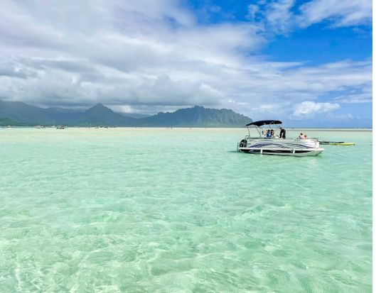 サンドバー　キャプテンブルース　天国の海®︎ シュノーケリング貸切クルーズ　豪華なラウンジボートやスピードボートでのプライベート時間＜6名まで／日本語クルー＞