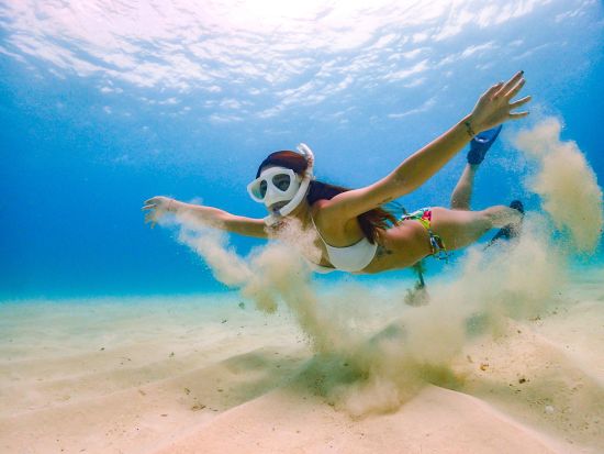 ウミガメシュノーケリング スキンダイビング付プランあり＜器材無料レンタル付き／半日 or 1日／石垣市街地送迎付き／石垣島発＞by カフー石垣