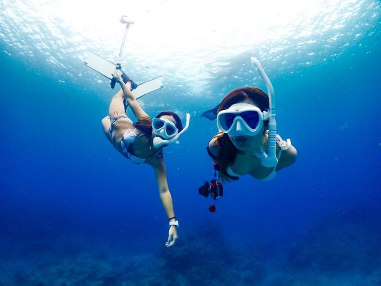 ウミガメシュノーケリング スキンダイビング付プランあり＜器材無料レンタル付き／半日 or 1日／石垣市街地送迎付き／石垣島発＞by カフー石垣