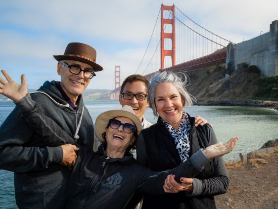 ナパ＆ソノマバレー観光ツアー　ワイナリー訪問（3軒）＆ミュアウッズ国定公園ハイキング ＜試飲付き／日本語オーディオガイド＞