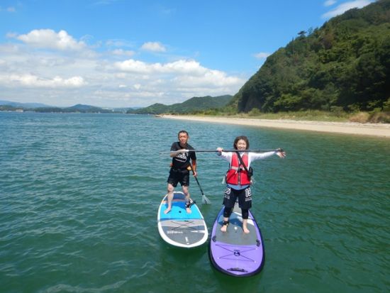 スタンドアップパドル（SUP）体験　穏やかな瀬戸内海の離島でのんびり水上散歩　レクチャー＆練習付きで初めての方でも安心！＜午前・午後／百島＞by Rakuoli