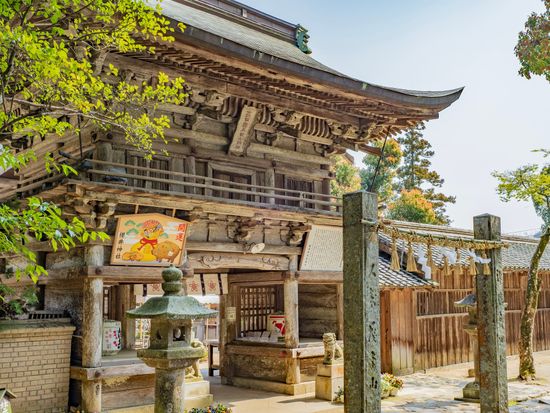 pixta_49192526_M櫻井神社