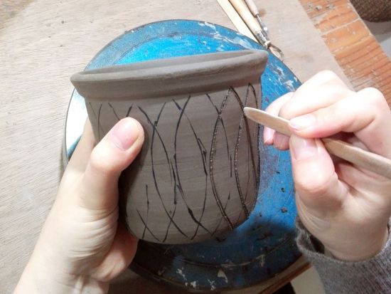 粘土に触れてオリジナルな器作りを楽しもう！約20種類の色合いからお好きな色を選べます＜1時間～1時間半／高松市＞by 陶工房classy