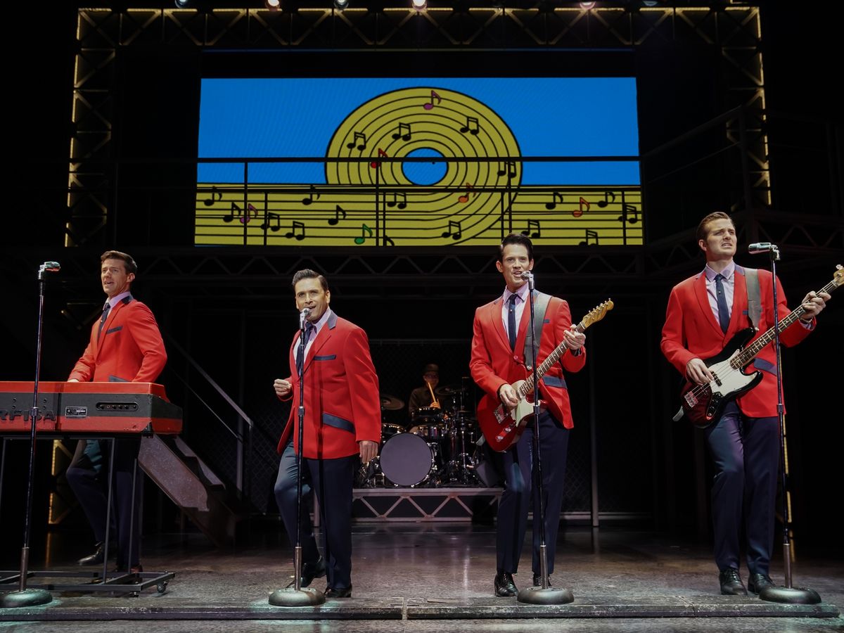 『ジャージー・ボーイズ（Jersey Boys）』オフ・ブロードウェイ・ミュージカル・チケット予約 ニューヨークの観光・オプショナルツアー専門 VELTRA(ベルトラ)