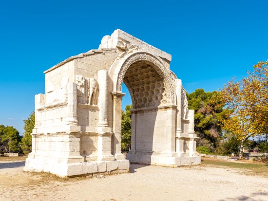 南仏ローマ遺跡ツアー　世界遺産ポンデュガール＆レボードプロヴァンス＆ゴッホゆかりの地サンレミドプロヴァンス ＜半日／日本語または英語ガイド／アヴィニョン発＞