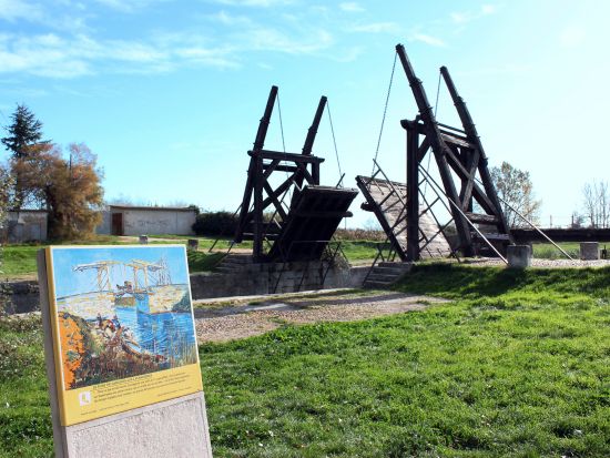 貸切チャーター　南仏プロヴァンスのお好きな場所へご案内 ＜4～8時間／日本語ガイド付きプランあり／アヴィニョン発＞