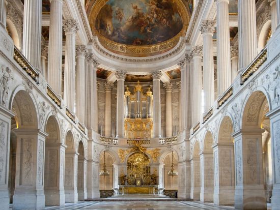 世界遺産ベルサイユ宮殿 プライベートツアー　公認日本語ガイドやマルシェ散策付きなど選べるプラン ＜定員6名／送迎付き／パリ発＞by EMI