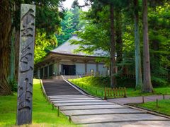 pixta_77389896_M_Iwate_Chyusonji_Konjikidou