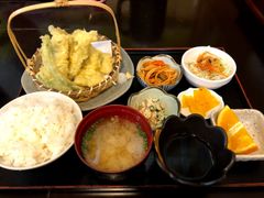 昼食例