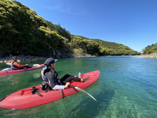リバーカヤック  小学校低学年でも漕げる穏やかな宮之浦川で体験 動画データプレゼント ＜3時間＞ byマリンクラブ カイオロヒア