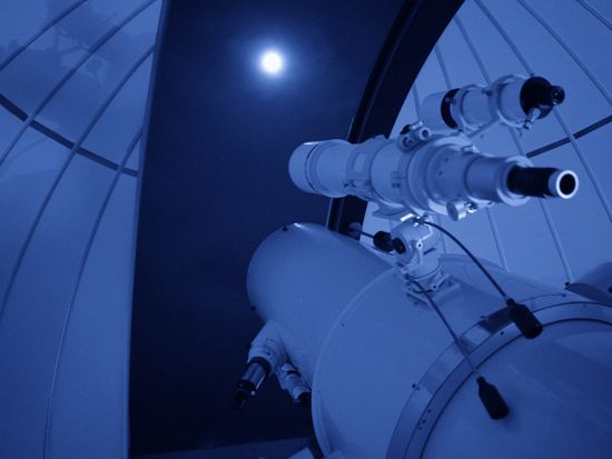 星空案内人と行く鬼岳星空ナイトツアー 煌めく星空の解説と天文台から望遠鏡で夜空を観賞 一部ホテル送迎付プランあり＜木金土／福江島・五島市＞ by五島市観光協会