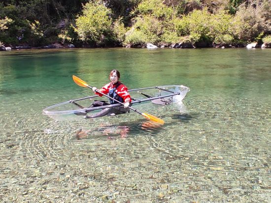 仁淀ブルーでクリアカヤック宙船（そらふね）体験  人気カフェスイーツ無料券プレゼント＜用具レンタル付／仁淀川町＞