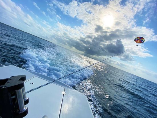 パラセーリング　選べる高さ25／50m／75m／100m　写真データ無料プレゼント＜当日7時まで予約可／石垣港＞ 