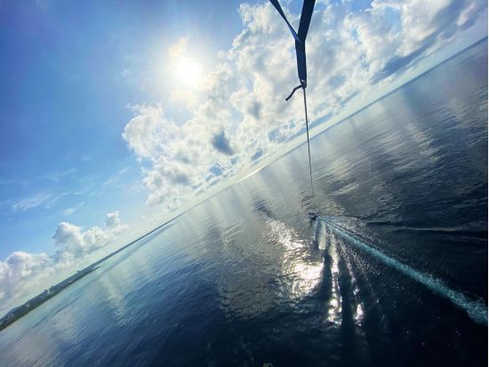 パラセーリング　選べる高さ25／50m／75m／100m　写真データ無料プレゼント＜当日7時まで予約可／石垣港＞ 