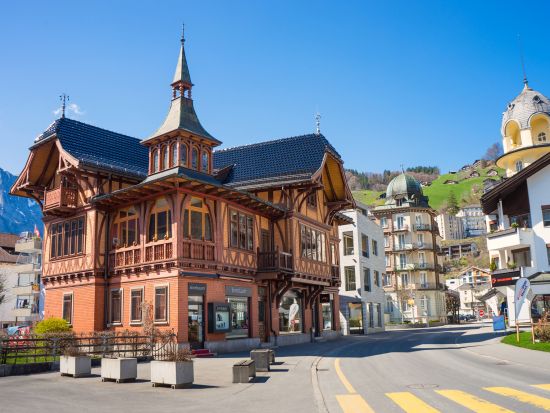 中央スイス アルプスの美しい村めぐりツアー　古都ルツェルン＆天使の里エンゲルベルク ＜チューリッヒ発＞