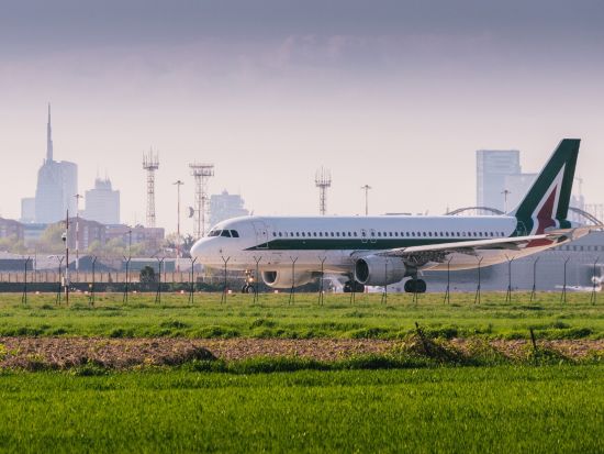 【空港送迎】ミラノ リナーテ空港 ⇔ ミラノ市内ホテル ＜貸切＞by Max Harvest