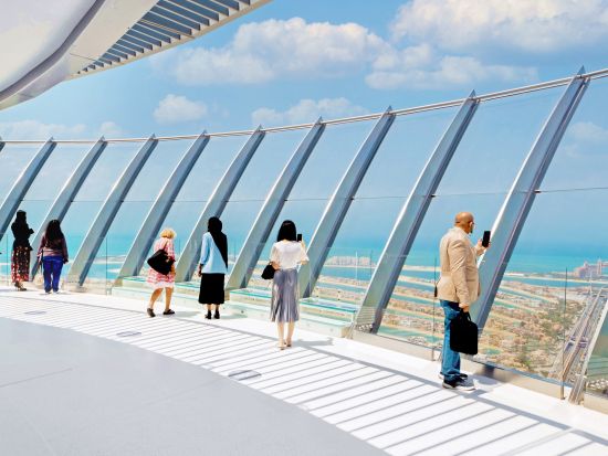 360度展望台「ザ・ビュー・アット・ザ・パーム」入場チケット事前予約！52階からドバイの絶景を大パノラマで一望☆選べるチケット＜パーム・ジュメイラ＞