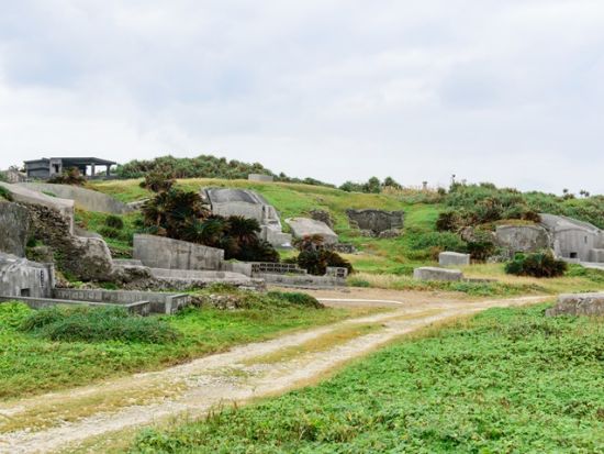 与那国絶景ツアー　島ガイドと日本最西端の地を巡る！景勝地・遺跡・自然遺産を学ぶ島内ツアー＜3時間／与那国島＞
