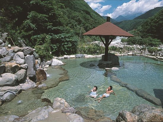 世界遺産白川郷 奥飛騨高山1泊2日観光ツアー 新穂高温泉 山のホテル宿泊 白川郷 新穂高ロープウェイ 金沢近江町市場 2食付き 貸切 大阪発着 大阪の観光 遊び 体験 レジャー専門予約サイト Veltra ベルトラ 世界遺産白川郷 奥飛騨高山1泊2日観光ツアー 新穂高温泉 山のホテル宿泊 白川郷 新穂高ロープウェイ 金沢近江町市場 2食付き 貸切 大阪発着 大阪の観光 遊び 体験 レジャー専門予約サイト Veltra ベルトラ