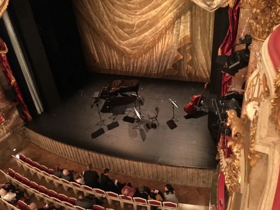 レジデンツ宮殿　キュヴィリエ劇場コンサート ＜ミュンヘン発＞