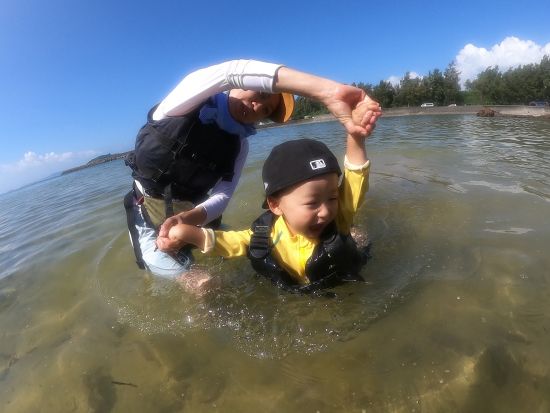 【ベストプライス】億首川マングローブカヤックツアー 動画・写真撮影無料！川も海も１度に２度楽しめる満喫プラン！＜2歳以上／沖縄本島中部＞by シーラバーズ沖縄