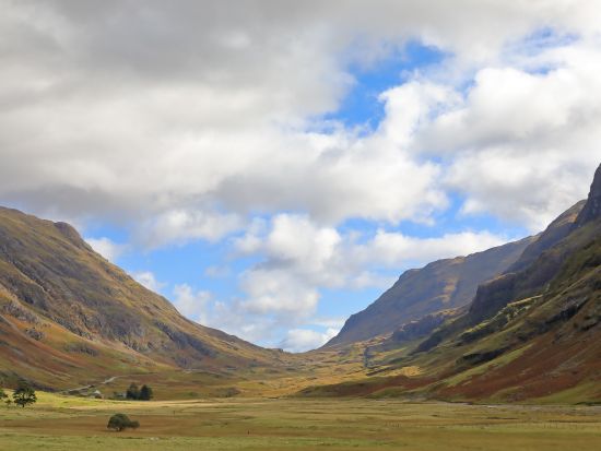 スコットランド ハイランド地方観光ツアー　ネス湖＆グレンコー渓谷＆フォート・オーガスタス村 ＜英語ドライバーガイド／グラスゴー発＞