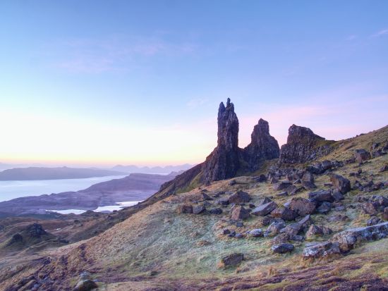 スコットランド2泊3日ツアー　翼の島「スカイ島」＆グレンコー＆ネス湖 ＜スカイ島宿泊／英語ドライバーガイド／エジンバラ発＞