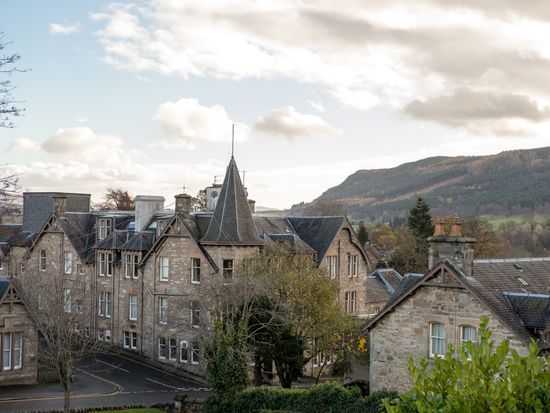 pixta_42549337_M_Pitlochry