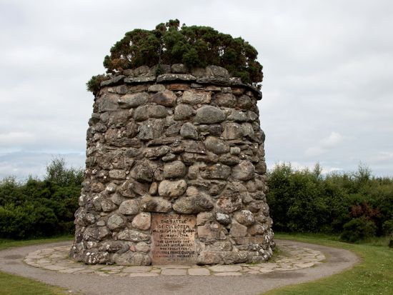 pixta_80254119_M_Culloden Battlefield