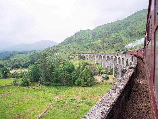 スコットランド3泊4日ツアー　翼の島「スカイ島」＆ハイランド地方西部 ＜カイル・オブ・ロカルシュなど宿泊／英語ドライバーガイド／エジンバラ発＞